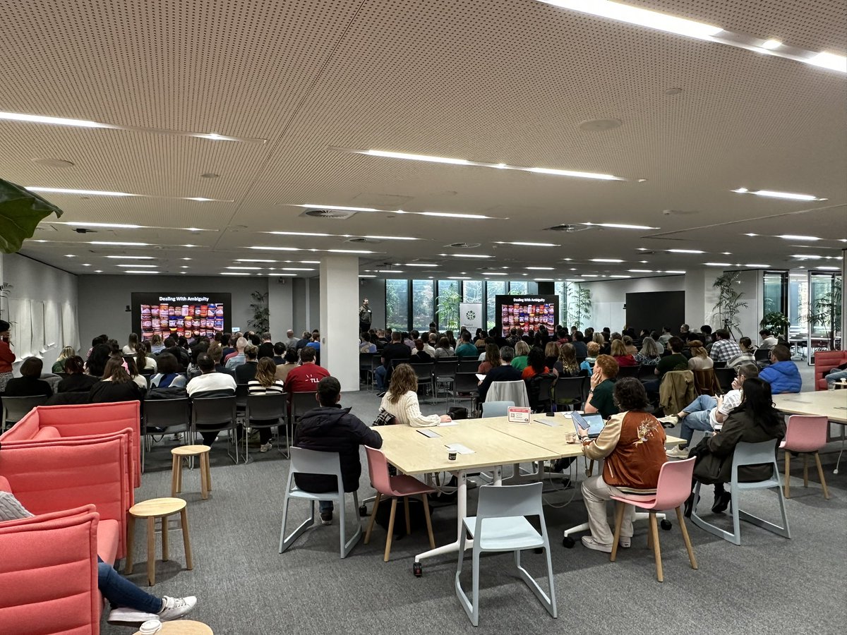 So many keen product people on Saturday morning at <a href="/pcampmelb/">Product Camp Melbourne</a> with <a href="/product_anon/">product anonymous</a> ! #ProductManagement