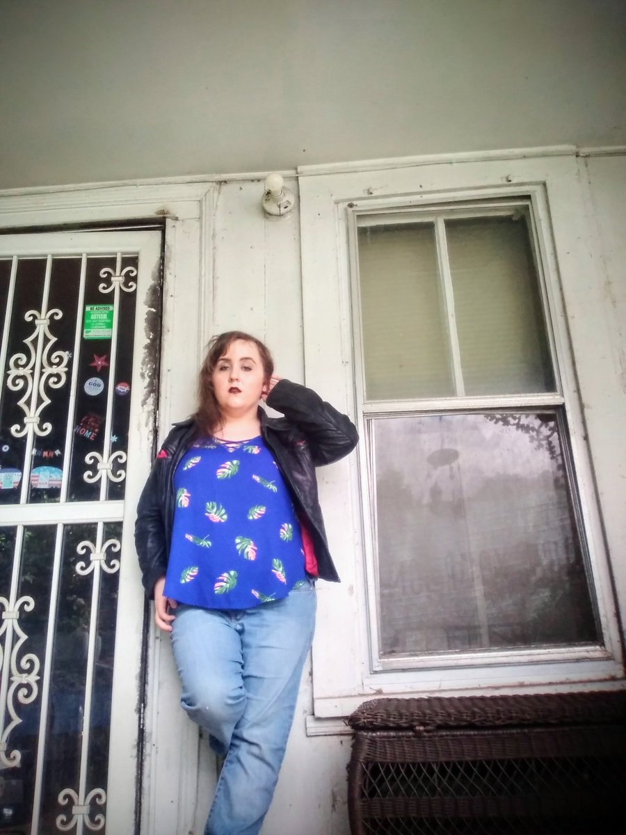 ClaymoreKay22's tweet photo. Girl All The Bad Guys Want
#ootd #rockerstyle #stylebloggers https://t.co/UumL5u7Gy0