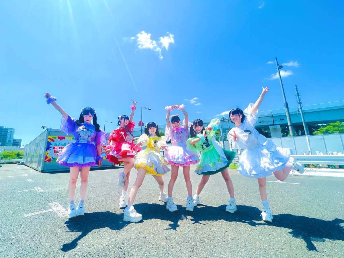 iLiFE_official's tweet photo. TIFLiFE!

超満員のメインステージありがとう❤︎

#LiFE https://t.co/FTnOZsb2t2