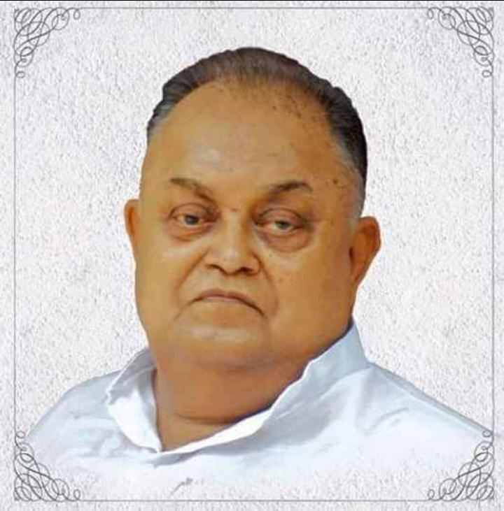 samajwadiparty's tweet photo. समाजवादी आंदोलन के प्रखर नायक, महान चिंतक एवं विचारक छोटे लोहिया स्वर्गीय जनेश्वर मिश्र जी की जयंती पर कोटि-कोटि नमन। https://t.co/9HwAWk1LG6
