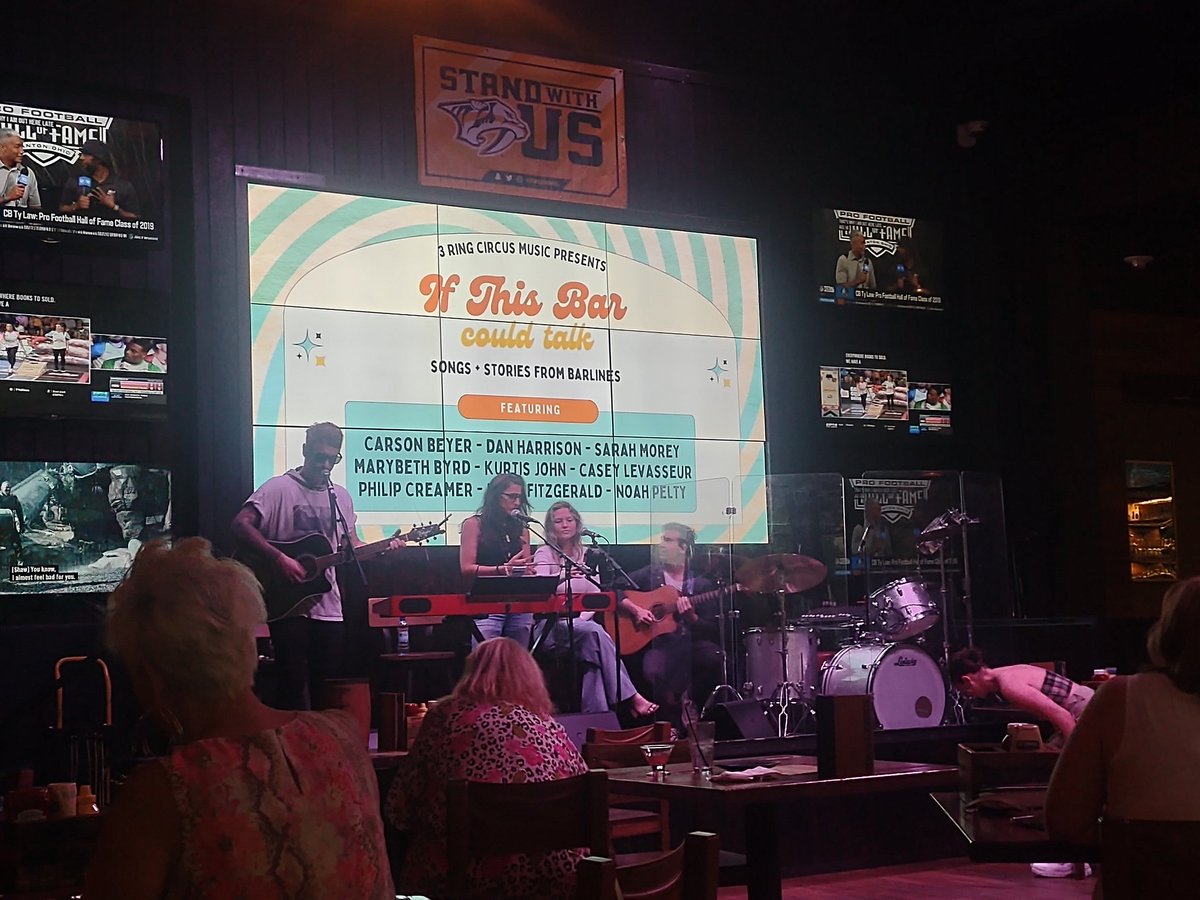MusicCityTR's tweet photo. Great Songwriters night @OmniNashville #Barlines only in @visitmusiccity #AtTheOmni https://t.co/gpGpq3m47e