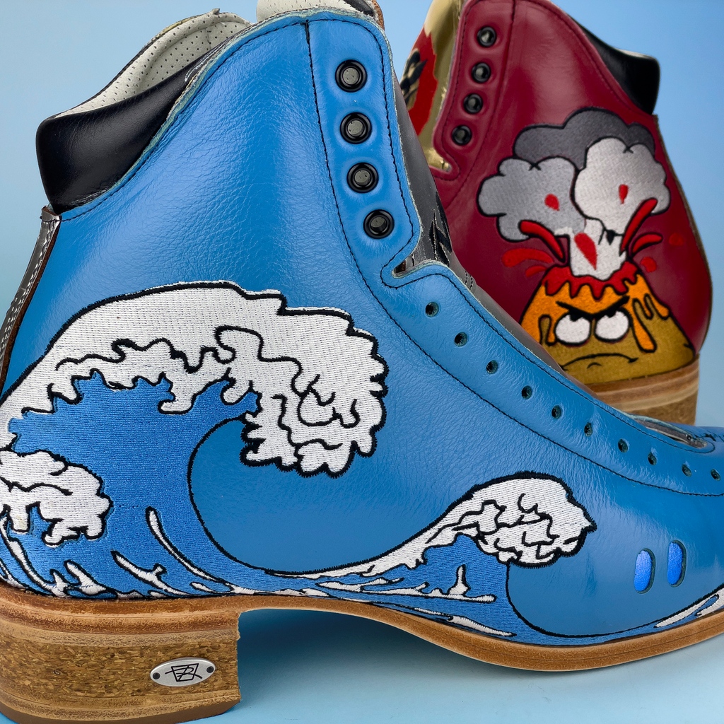 RiedellRoller's tweet photo. "Tsunami because I flow like water. Volcano because my moves are so fire.🔥🔥 " 🌊🛼🌋 3200 design by @sk8shot
How would you describe your skating style?
#riedellroller #customriedells #dreamskate #customskate #quadskates #riedell3200 #handmade
https://t.co/7RCmFe9StQ