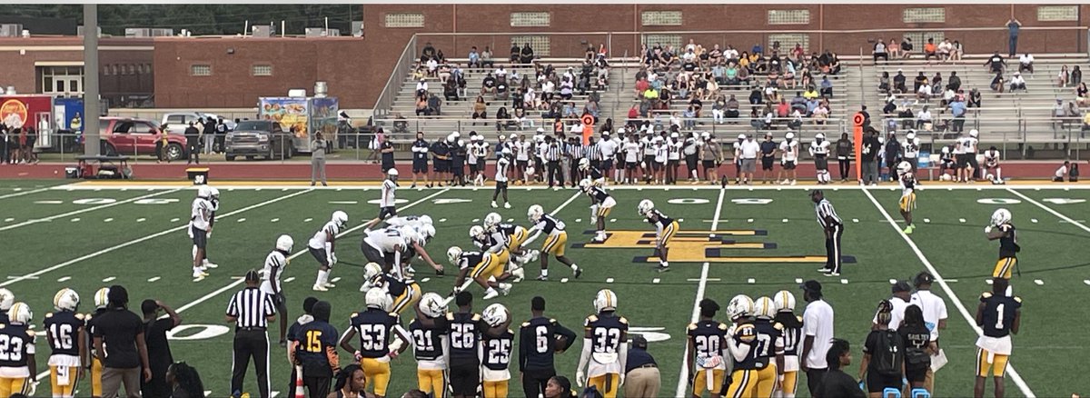 Friday Night Lights is back at the Landing and those Eagles are looking AWESOME!!! ⁦<a href="/ELHS_HCS/">Eagle's Landing HS</a>⁩ ⁦<a href="/EagleAthletics/">Eagle's Landing Athletics</a>⁩ ⁦<a href="/DrKeshaJones1/">Dr. Kesha L. Jones</a>⁩