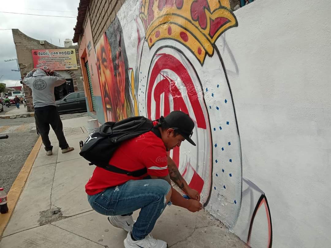 sportanosdxt's tweet image. SIMPLEMENTE HERMOSO 😍

El amuleto de la suerte para el partido de hoy. 🧑‍🎨🖼️👹

 #SomoSportanos #AmamosELDXT