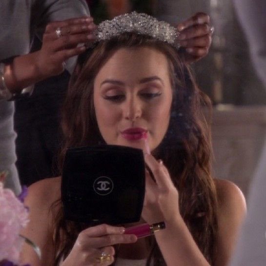 maybeeevirgo's tweet photo. princess treatment or nothing https://t.co/u7WjPrsOel