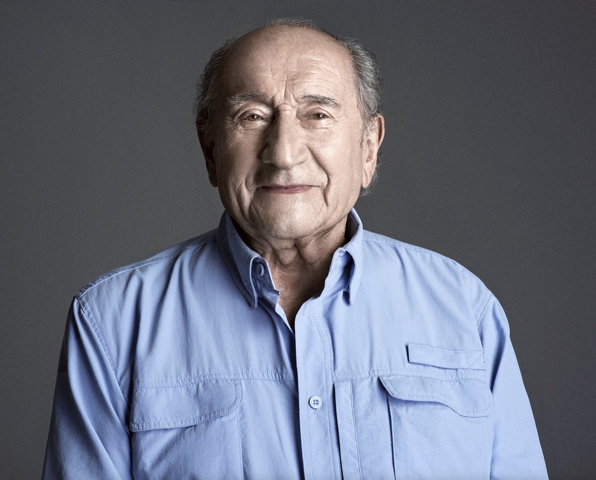 PiensaPrensa's tweet photo. A los  93 años muere actor Luis Alarcón https://t.co/BfyJ8mRml5