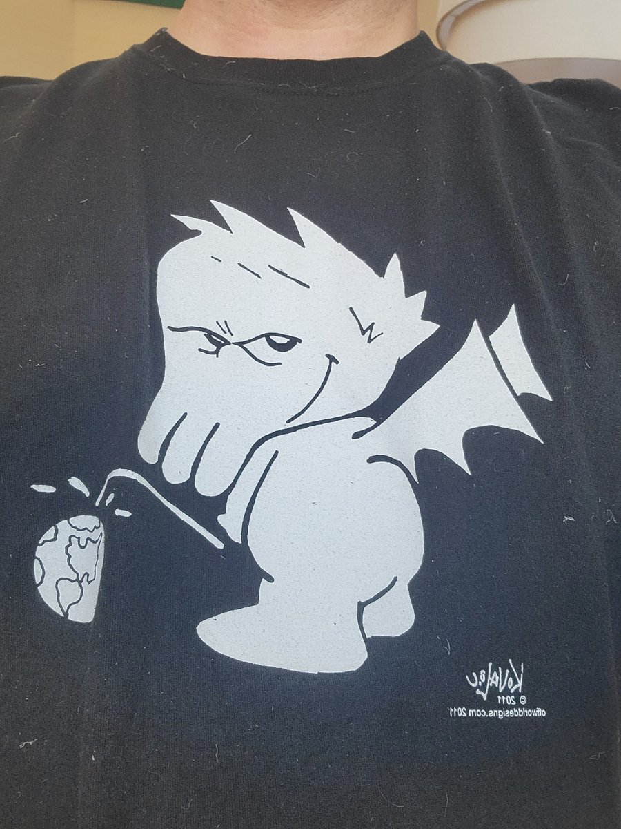 Sim_Mayor's tweet photo. Ok @muskrat_john, this is the FOURTH TIME I've been in a particular big box hardware store wearing this shirt and had someone ask me if I worked there. With nothing else about my doughy, middle-aged self screaming "this guy knows hardware," I have to assume it's the shirt. WTH?! https://t.co/GcAFVYkelb
