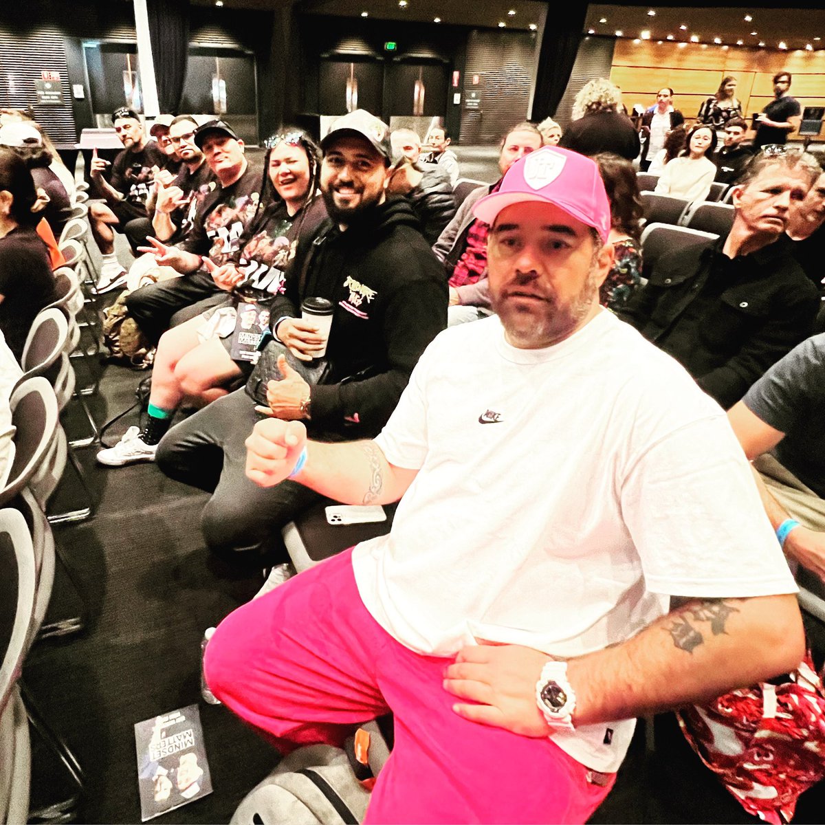 Fam waiting for <a href="/garyvee/">Gary Vaynerchuk</a> 🙌 less goo