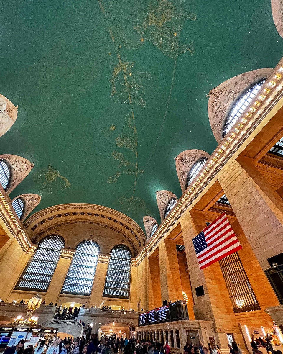 mikebatie's tweet photo. I love the architectural details of Grand Central Terminal. Here are some pics from my last visit. #grandcentral #NewYorkCity https://t.co/0TEKxioo2W