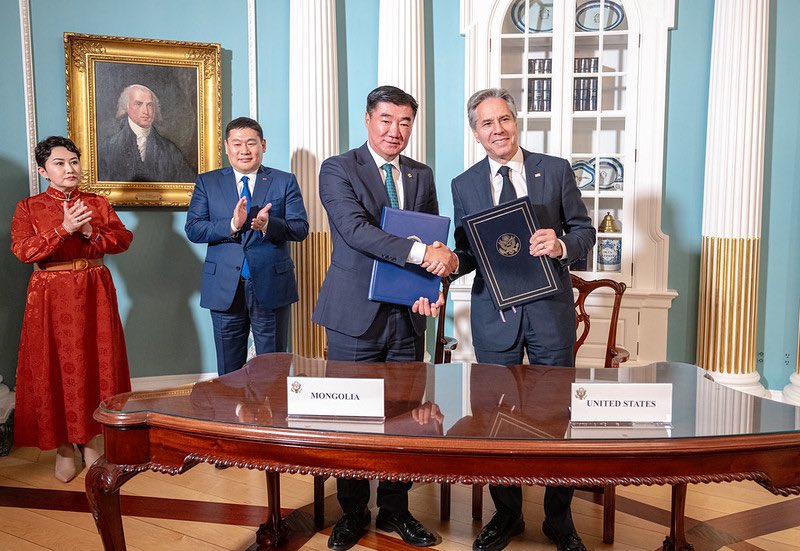 The Air Services (Open Sky) Agreement is signed