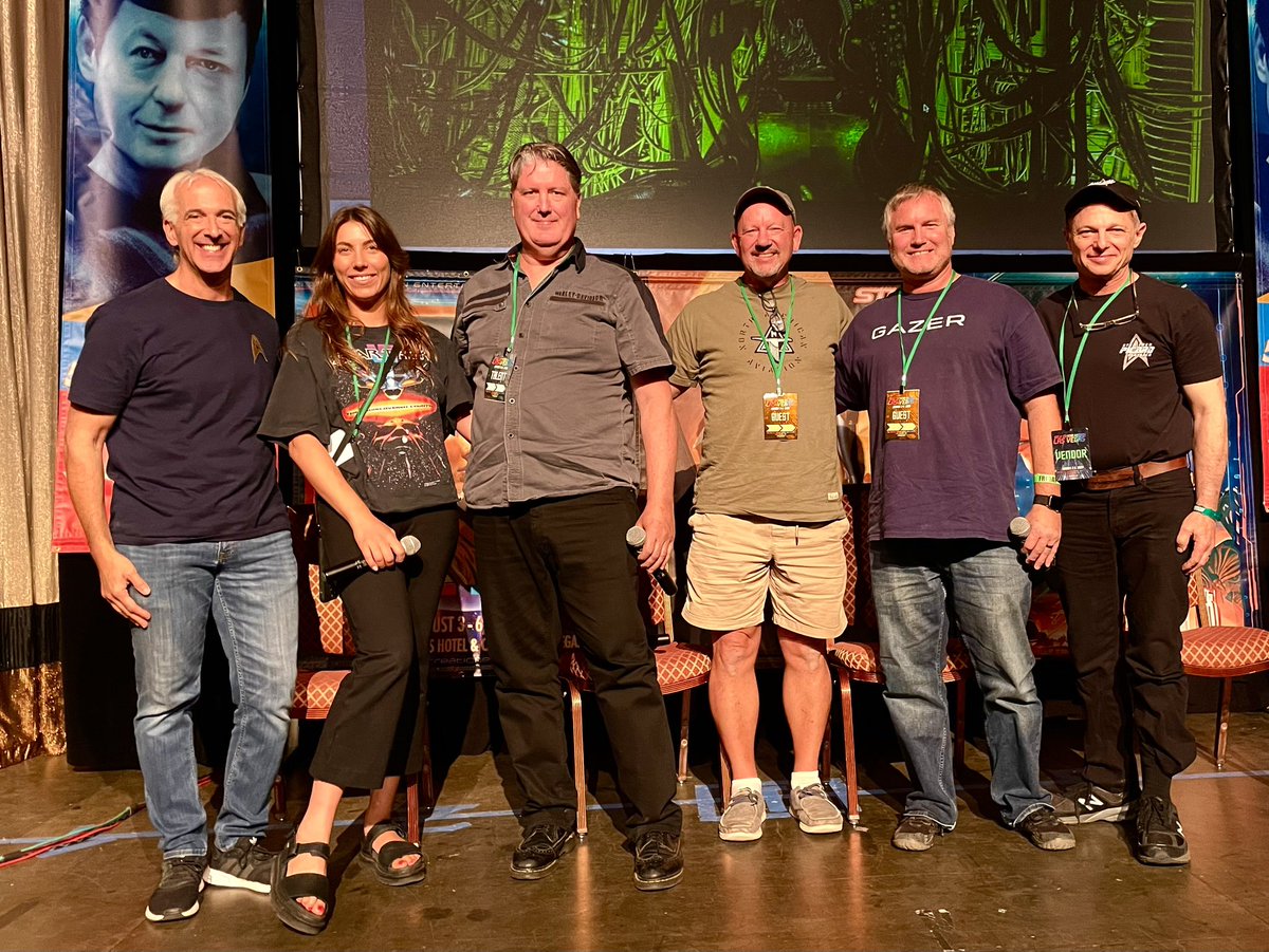 THAT was one for the BOOKS!! Super GREAT time moderating a fascinating panel for “STAR TREK: PICARD” with art director LIZ KLOCZKOWSKI, production designer DAVE BLASS, concept illustrator JOHN EAVES, set designer JAMES ADDINK and computer playback supervisor TODD MARKS! #STLV