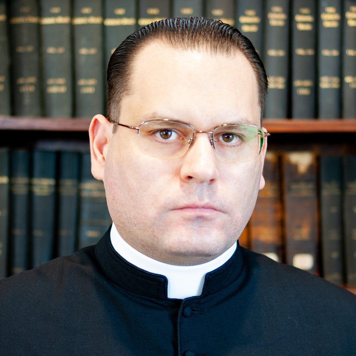 kobe_sylvester's tweet image. Glaring in Sedevacantism.