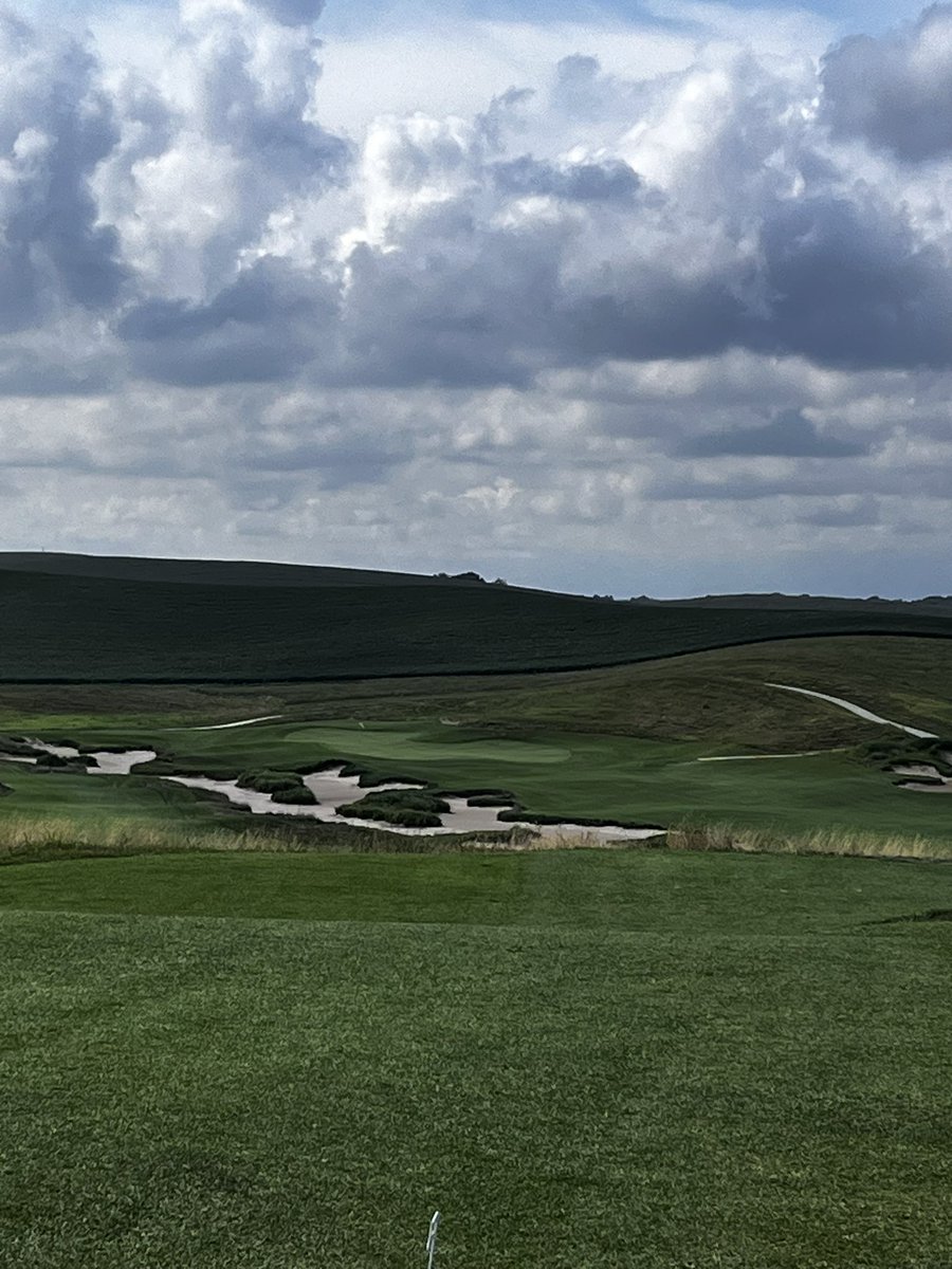 clswannie's tweet photo. Hardest greens I’ve ever played… Undulation upon undulation. Landmand is awesome. #Golf #4putts https://t.co/8sn1142OKK