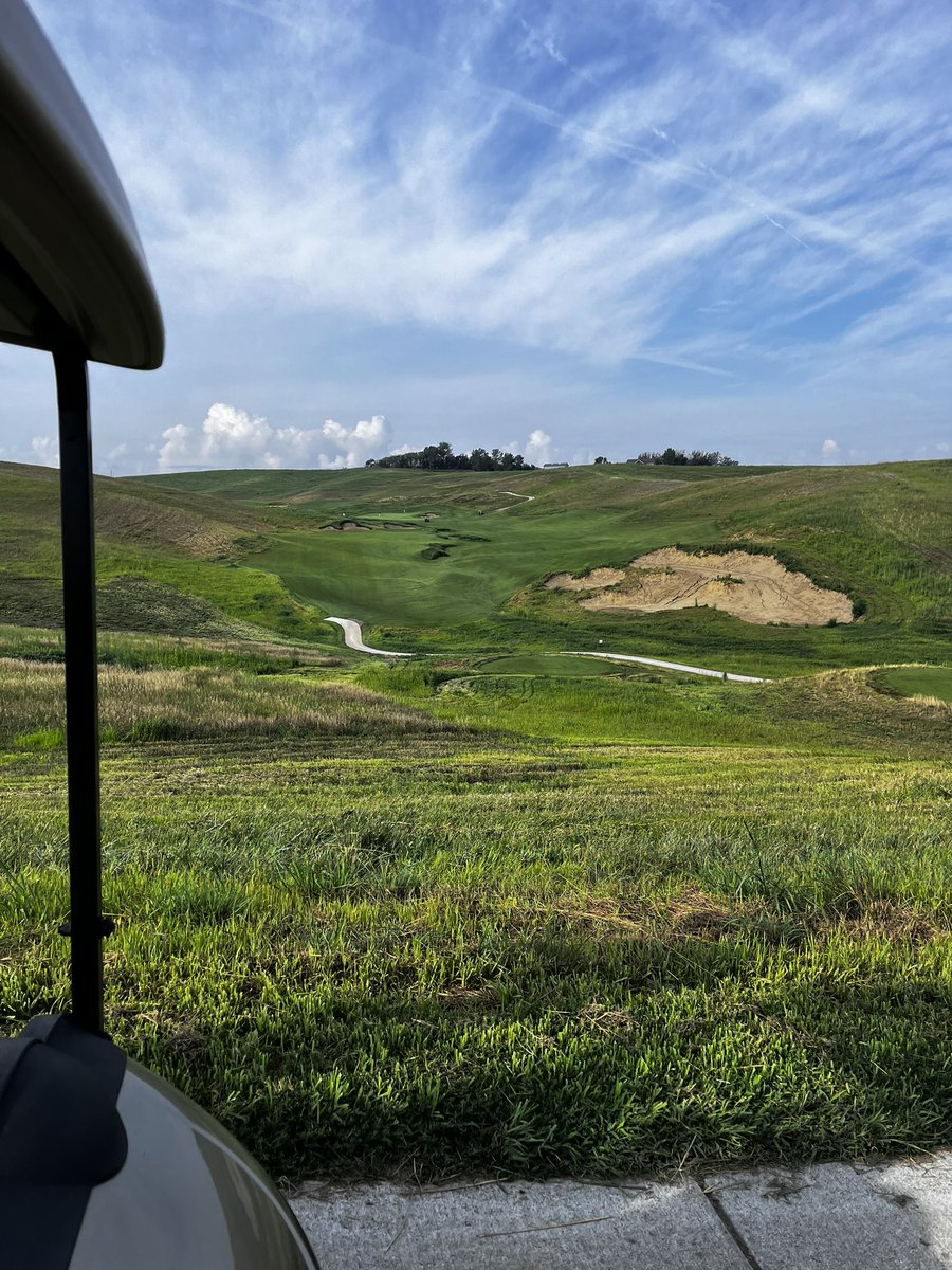 clswannie's tweet photo. Hardest greens I’ve ever played… Undulation upon undulation. Landmand is awesome. #Golf #4putts https://t.co/8sn1142OKK