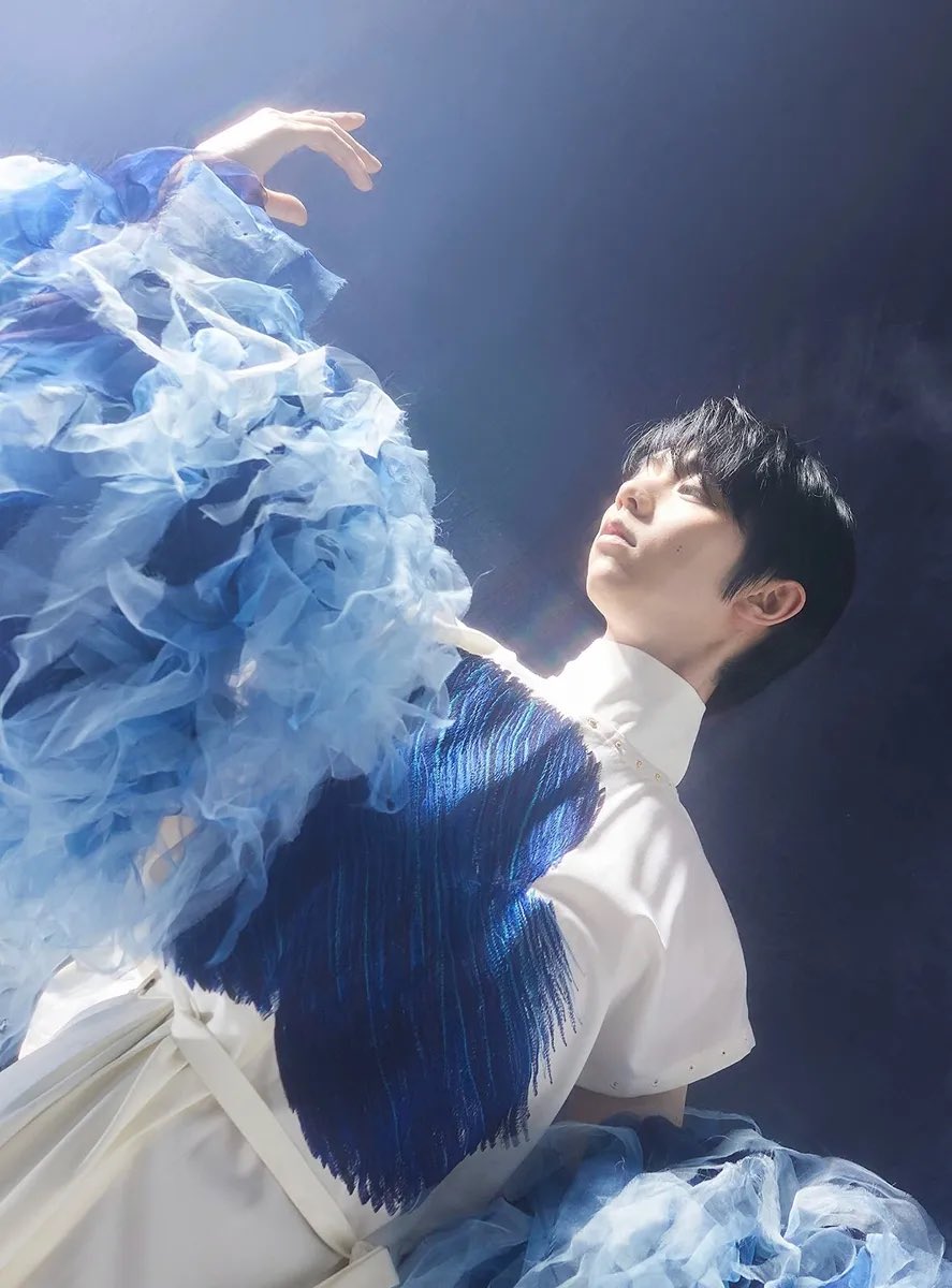 PopBase's tweet photo. Japanese figure skating icon Yuzuru Hanyu has announced his marriage. https://t.co/eyYHOnsKLp