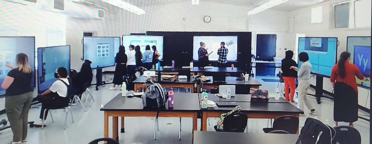 Woke up to a surprise day of virtual trainings with the awesome teachers  <a href="/AlumRockUnion/">Alum Rock Union</a>. They were super patient and flexible as I walked them thru an intro to their new <a href="/GetClearTouch/">Clear Touch</a> panels. #CTNextLevel