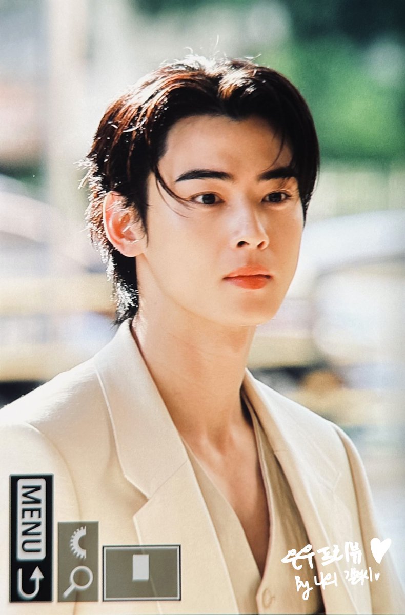 MyGalaxy0330's tweet photo. 230805 
왕자님 아침부터 열일 중💛💛💛💛
#차은우 #아스트로 #CHAEUNWOO #ASTRO #ウヌ #アストロ @offclASTRO https://t.co/kaM7YTfJzz