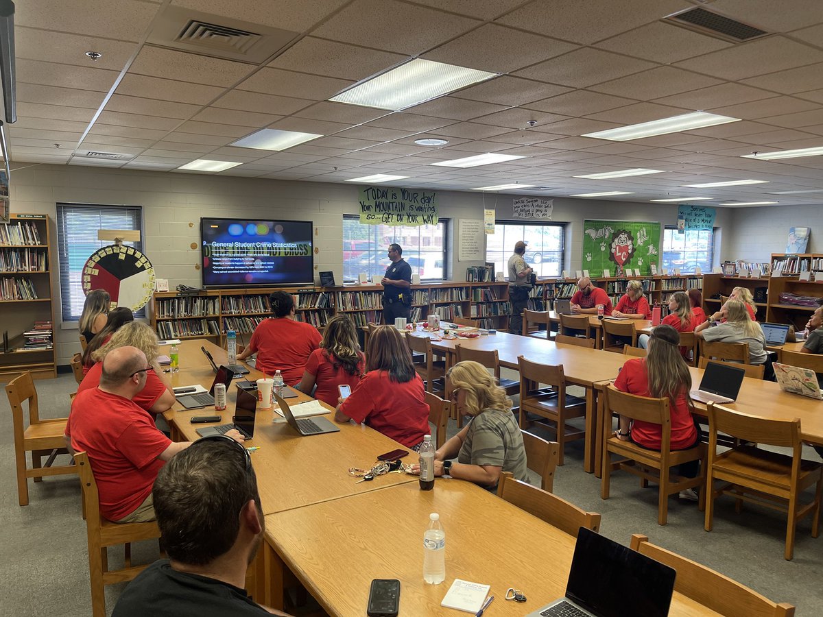 LMS_Bulldogs's tweet photo. Louisa Fire Cpt/LPD Sgt Wilburn and LC school resource officer Deputy Musick offered information to our staff on Crime statistics/safety for middle school students. We’re so thankful they shared this info with us and for what they do every day in their position 💙👮🏻‍♂️ @All_in_LC https://t.co/0olLFxAQH5