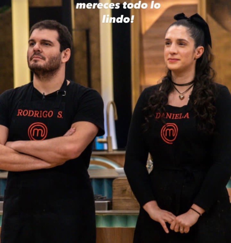FacultadArchiv1's tweet photo. Esta es la final que nos robaron!!! 
#MasterChefArgentina Rodrigo merecía esa final ! Ni hablar de Dani, la mejor cocinera, dejan a dos engreídos, una de repechaje y un extranjero. Chau Masterchef ! Apagón a la final https://t.co/5VDvBiWfrZ