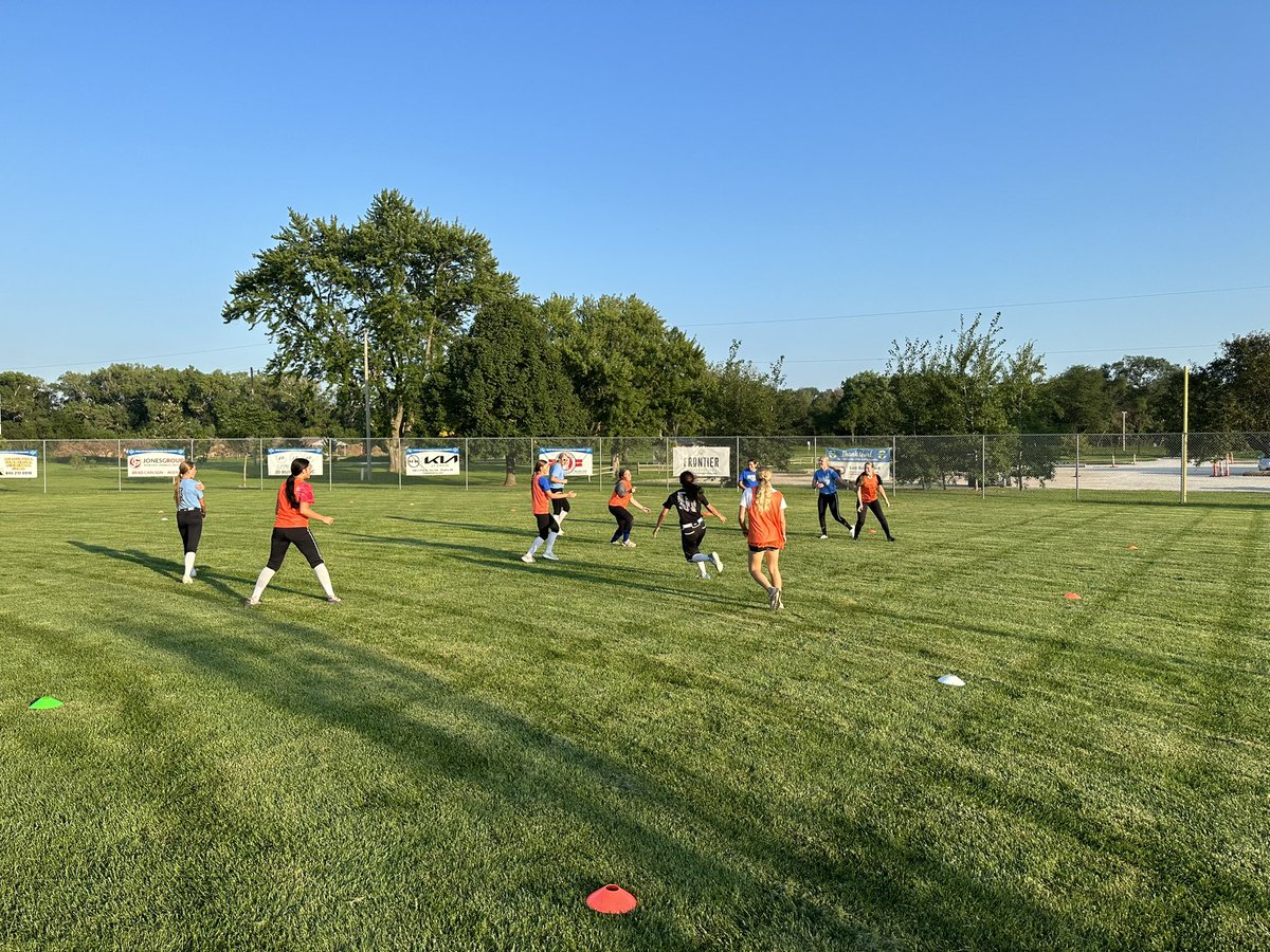 AG Softball tweet media