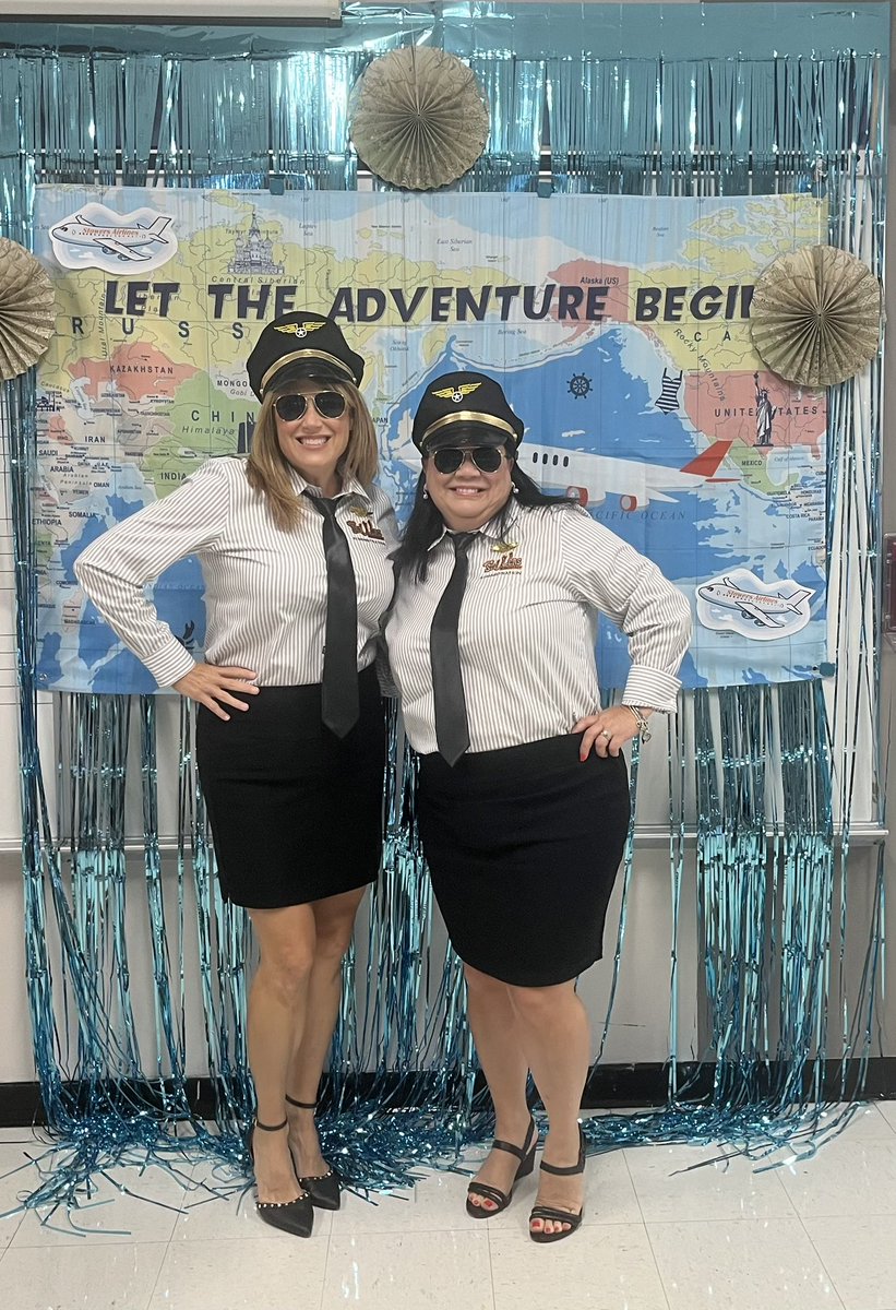 StowersElem's tweet photo. It was a great start to our year for our Stowers Crew- team building and preparing for our Journey to Learning! 🤠 ✈️ https://t.co/BpryYYAf8G