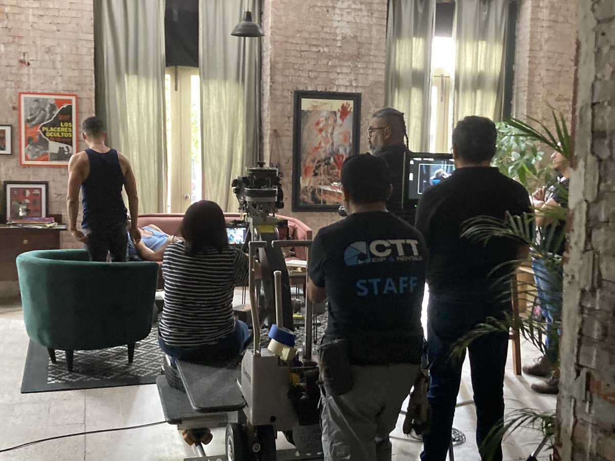 shortsmexico's tweet photo. Gracias a @cttexp por hacer posible el premio de #ShortsMéxico Próximamente COBALTO de @JULIANHERPER producción de @Robfiesco @yolajefita @jorgemam e @IsaacBasulto https://t.co/VKXou53gcG