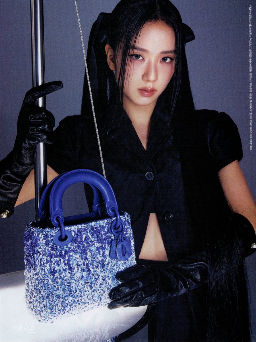 Chu_TheGreatest's tweet photo. THE Kim Jisoo 🔥 https://t.co/ck71d774h2
