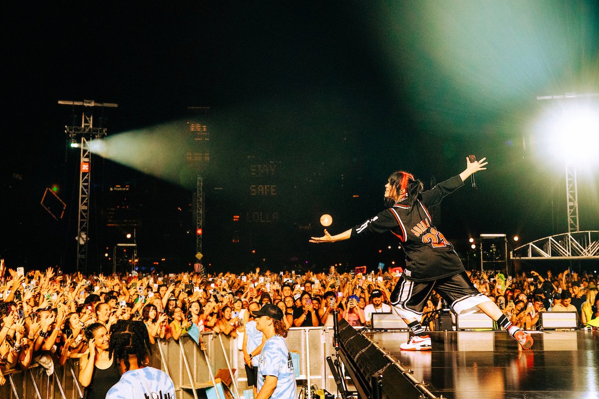 lollapalooza's tweet photo. you were made for this @billieeilish https://t.co/WsutRRjoKV
