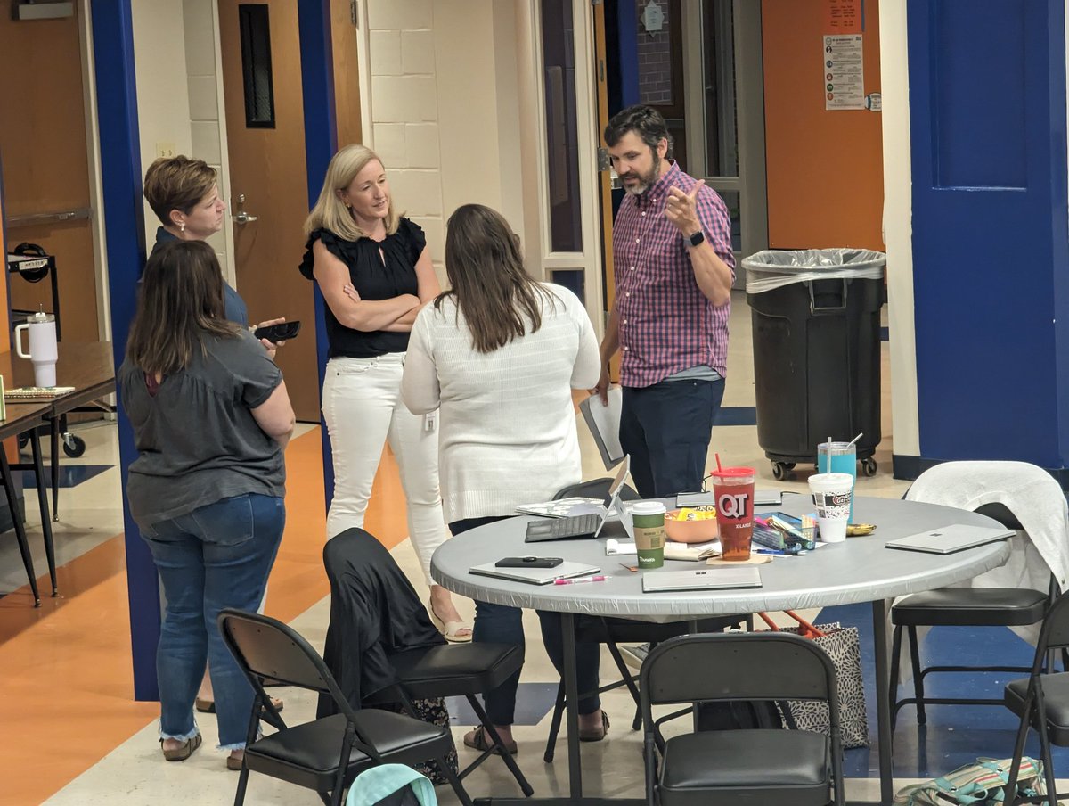 NewtechhighCFE's tweet image. An amazing week of learning and development of learning for students. The plan to scale a district is clear and evidence of structures are apparently great work this week @ValleyParkSD proud to be a partner in the work! #pbl #pblchat #teachertwitter