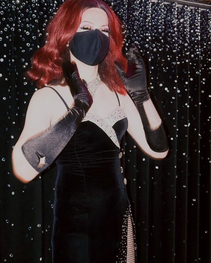 bootwtcamp's tweet image. ↳ @_ranstims , you’ve been invited to make s’mores by anon!