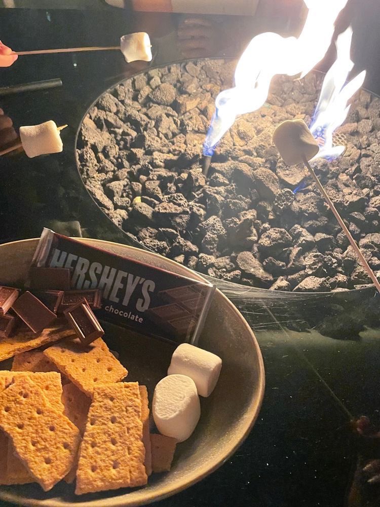 bootwtcamp's tweet image. ↳ @_ranstims , you’ve been invited to make s’mores by anon!