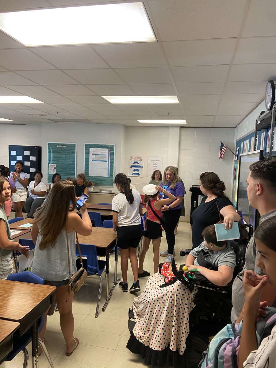 Lincoln Elementary tweet media