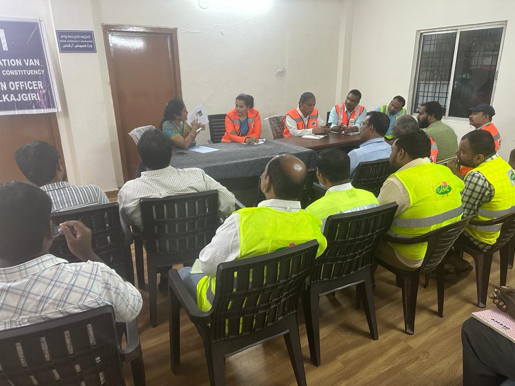 Community participation in garbage vulnerable points elimination. KPHB division is taken as pilot project to make No litter or Clean division with the support of citizens. #GHMC #Swachhyderbad 

<a href="/KTRBRS/">KTR</a> 
<a href="/arvindkumar_ias/">Arvind Kumar</a> 
@GadwalvijayaTRS 
<a href="/CommissionrGHMC/">Commissioner GHMC</a>