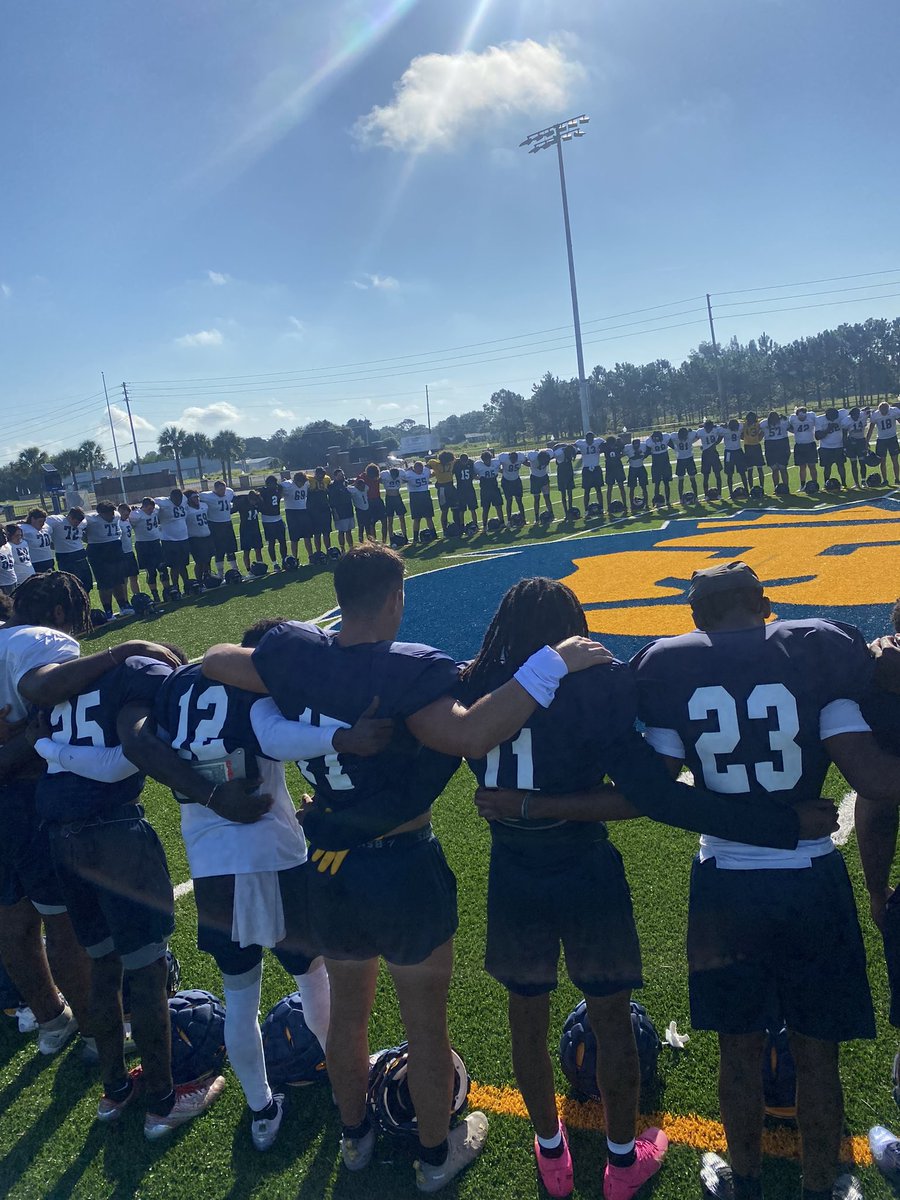 Be Better Than You Were Yesterday.

#RoyalWay🦁