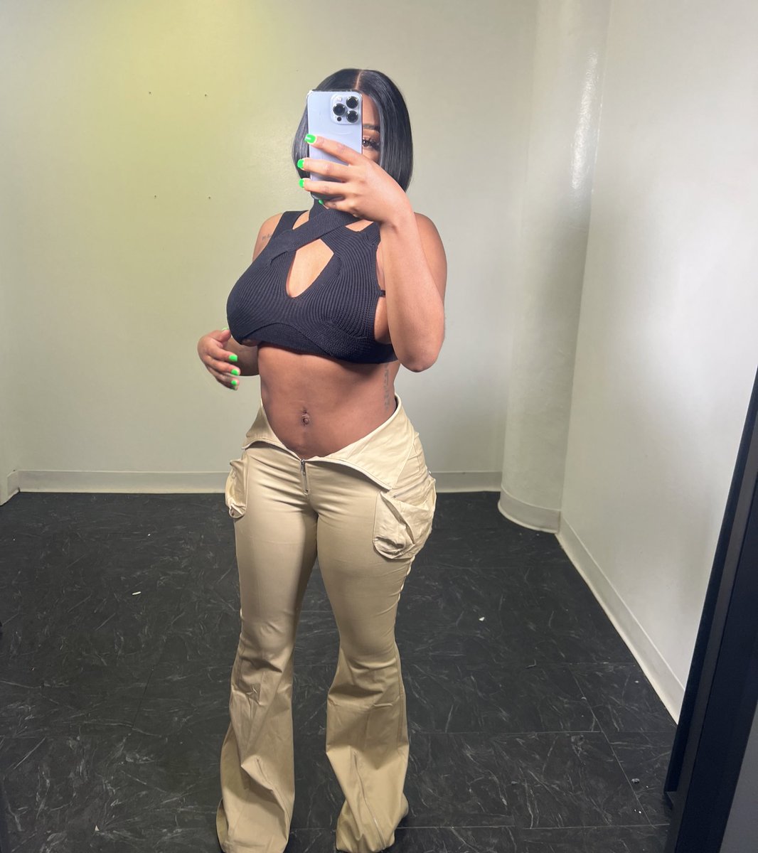 Snootybby's tweet photo. @SnootyHair @shopambitchous New Inventory Available 🔥
Located inside of @SnootyHair | @shopambitchous 

Follow us on https://t.co/Ub3ti9jWZb 

📌 3013 Fountain View Dr. Suite E. Houston, TX 77057 https://t.co/croGxapklY