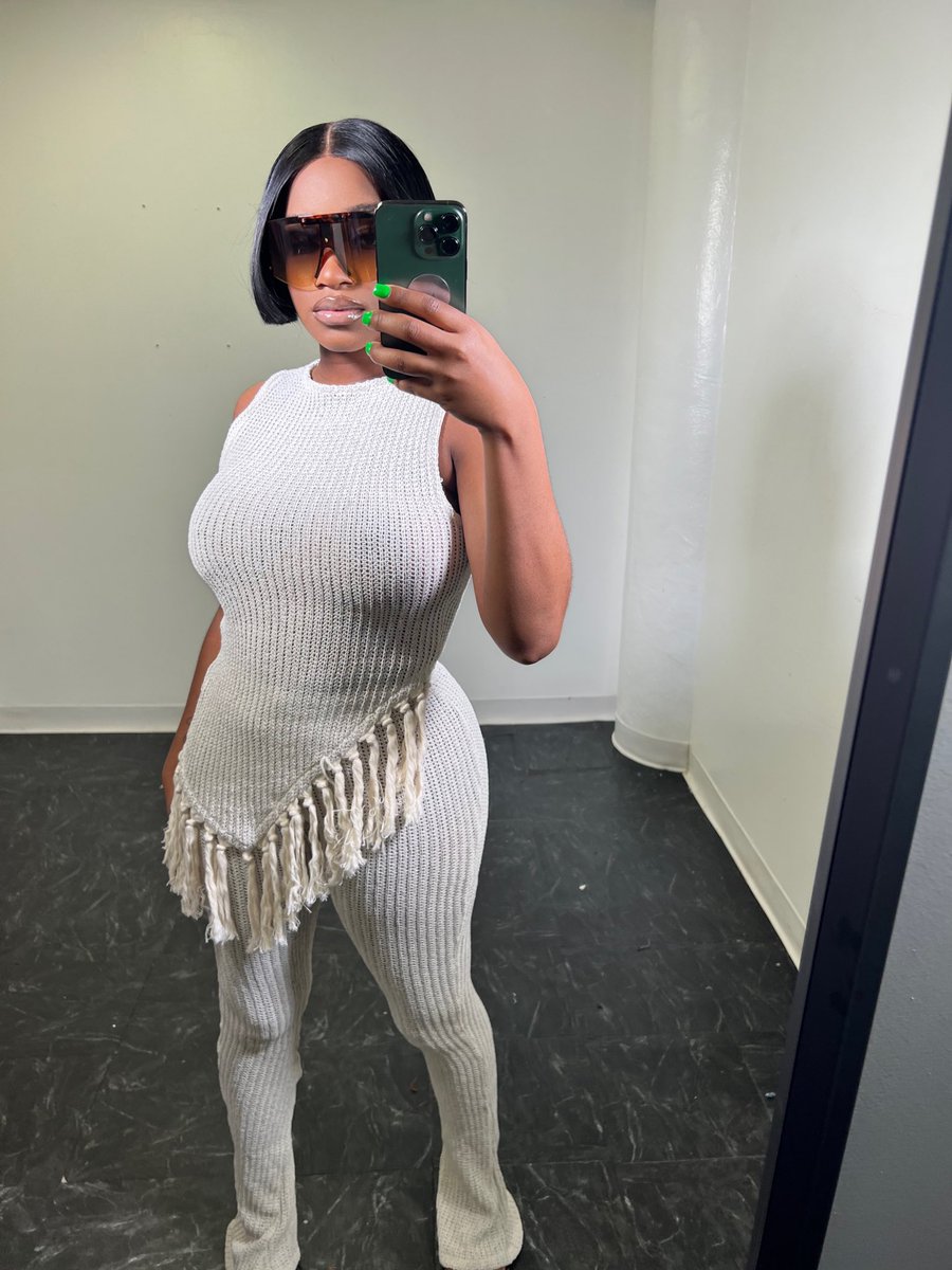 Snootybby's tweet photo. @SnootyHair @shopambitchous New Inventory Available 🔥
Located inside of @SnootyHair | @shopambitchous 

Follow us on https://t.co/Ub3ti9jWZb 

📌 3013 Fountain View Dr. Suite E. Houston, TX 77057 https://t.co/croGxapklY