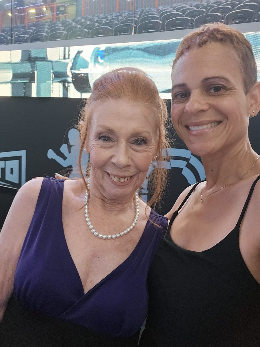 1celticwomyn's tweet photo. Kendra & me at OTX Arena ! Thanks to #gothamcasting @GothamCasting https://t.co/oDh7HlR4L6