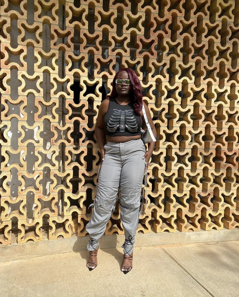 arnishaashan's tweet photo. #WhosWhoOfJSU
Arnisha
Senior szn ‘24
Chiraq, IL
Journalism &amp; media studies/marketing
Spectrum Vice President
Miss Insatiable Modeling Squad🏴‍☠️ 
Chicago scholars mentor 
YouTuber/content creator https://t.co/ZIyt4MGTMh