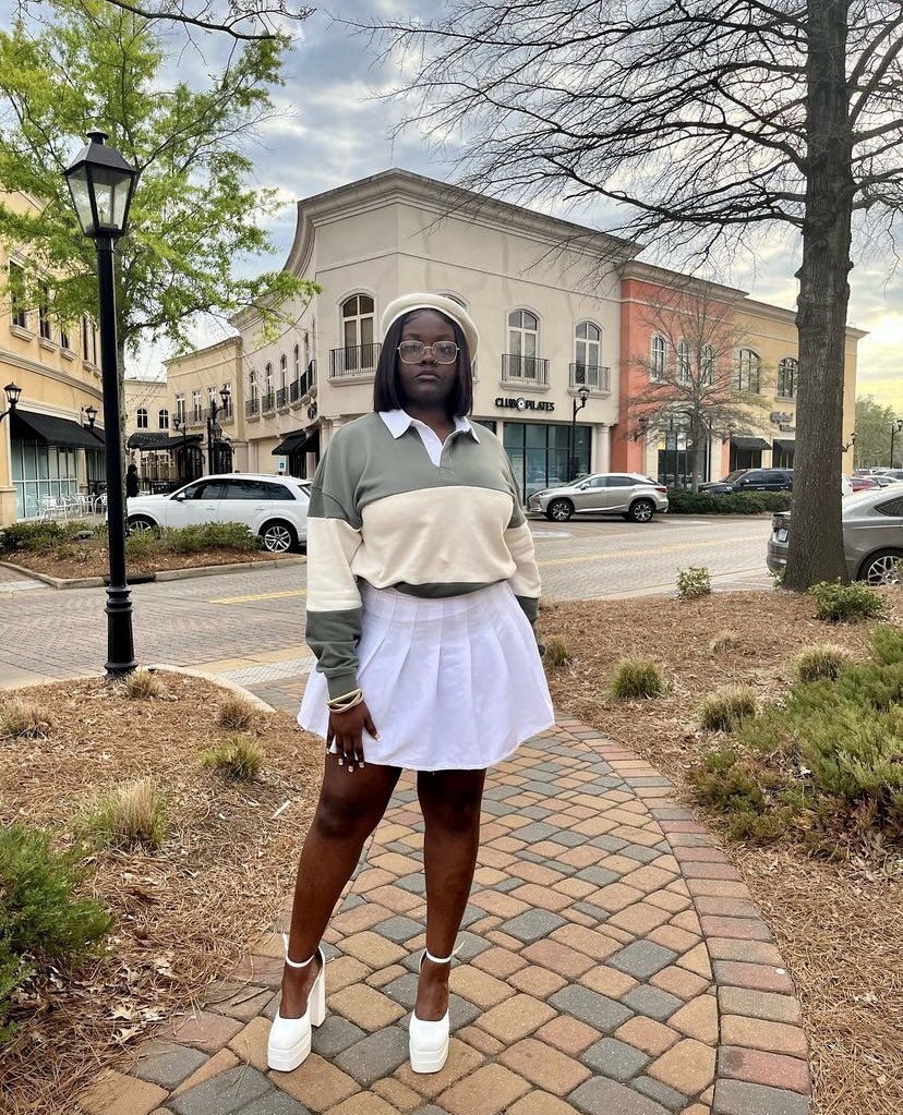 arnishaashan's tweet photo. #WhosWhoOfJSU
Arnisha
Senior szn ‘24
Chiraq, IL
Journalism &amp; media studies/marketing
Spectrum Vice President
Miss Insatiable Modeling Squad🏴‍☠️ 
Chicago scholars mentor 
YouTuber/content creator https://t.co/ZIyt4MGTMh