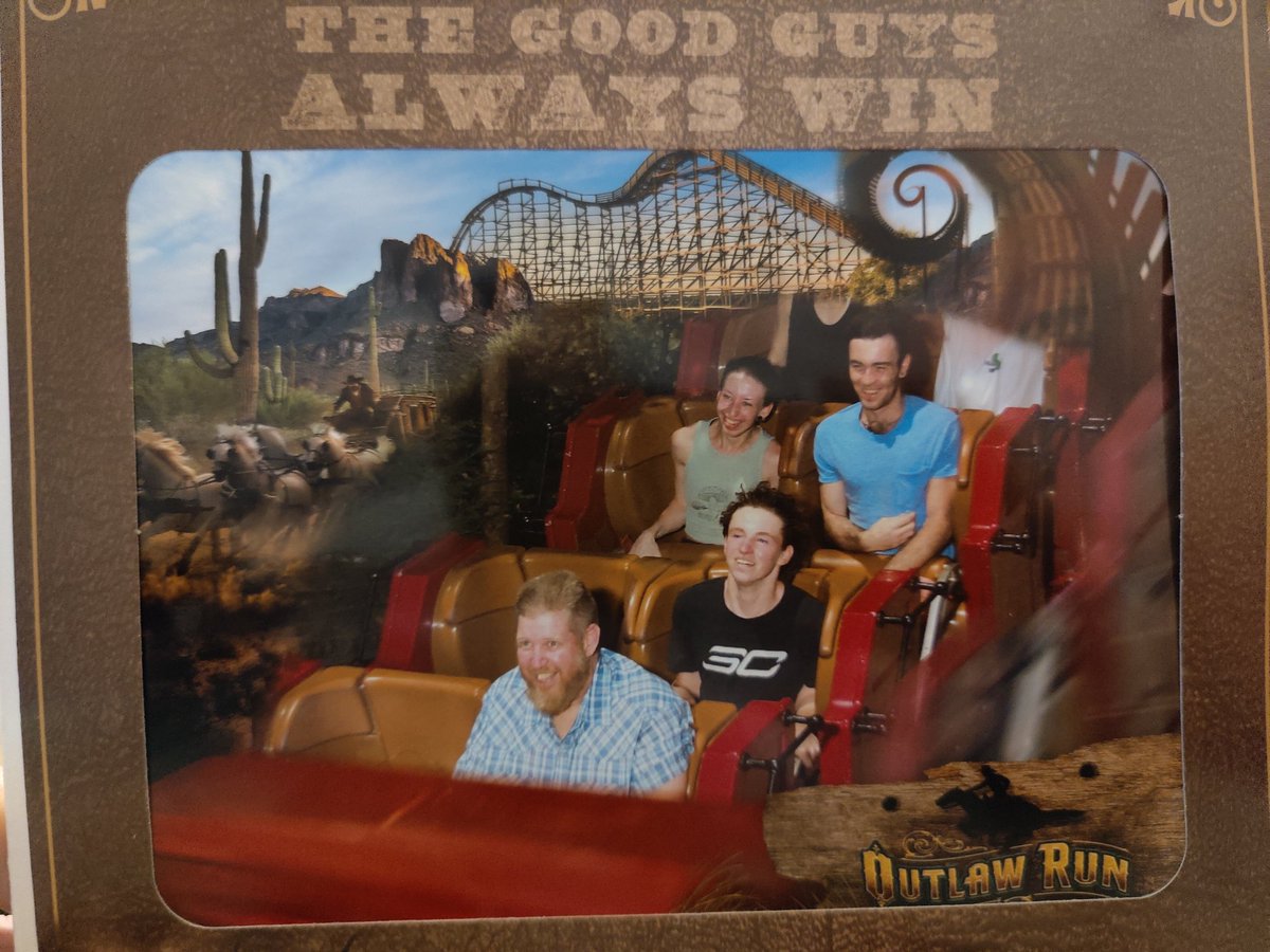 Por, proof of Rollercoaster, what I did yesterday, Amusement park, then Water park in Branson, we had a great time.