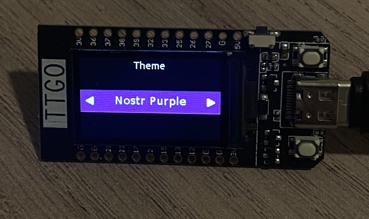 bitcoin__help's tweet photo. @Blockstream What if I made my own theme 😉 #diyjade https://t.co/0BGHz7lY5I