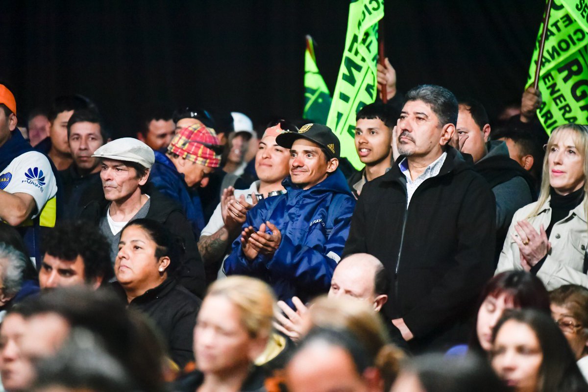 RossiAgustinOk's tweet photo. Gracias @laucolle, @JorgeBertiVC y a todos los compañeros y compañeras de @unionxlapatria del Departamento de Constitución, Santa Fe, por el cálido recibimiento y por el acompañamiento. https://t.co/DNomygximL
