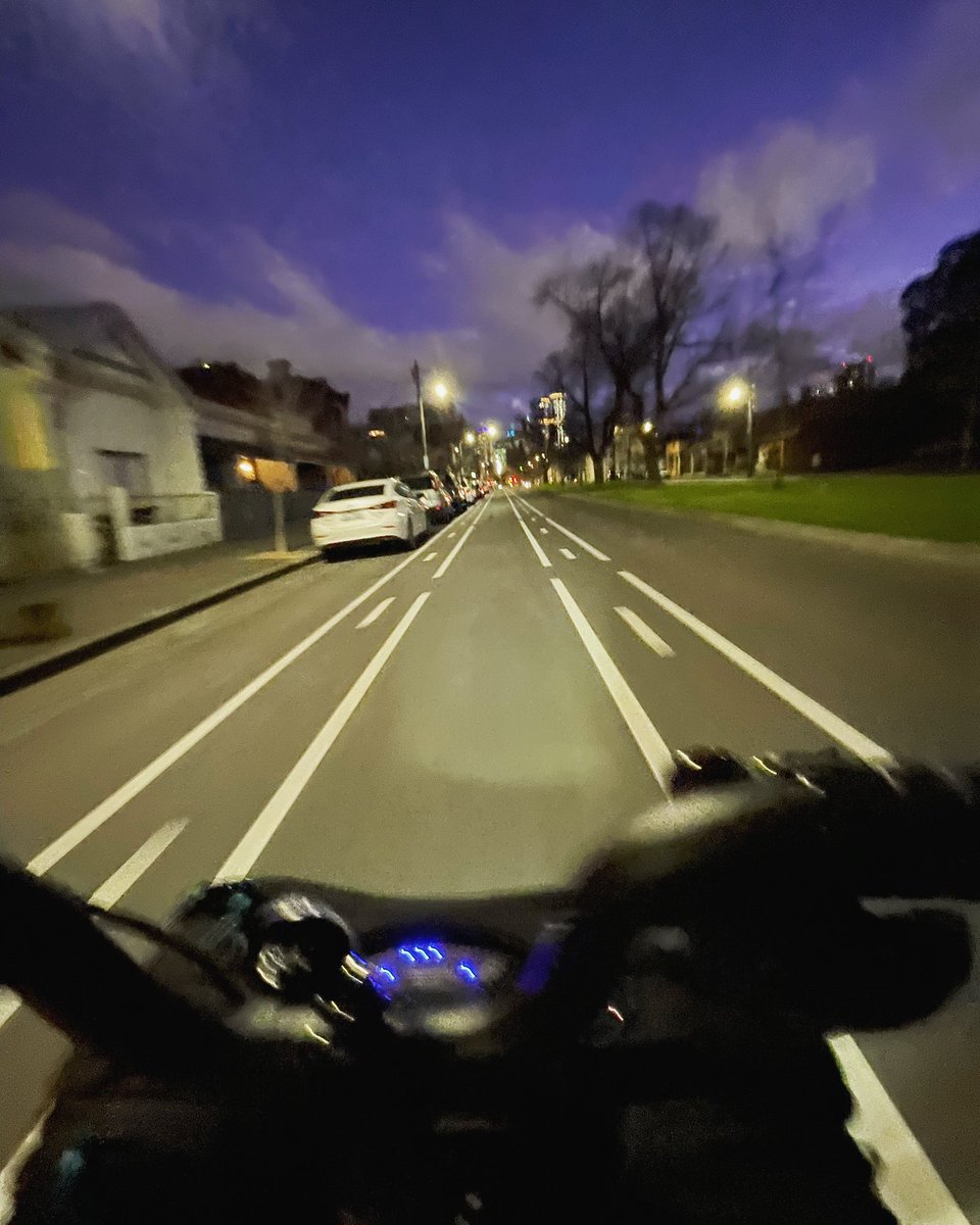 BromptonJnMelb's tweet photo. Tail wind going out provided by nature.
Tail wind going home provided by Brompton.
Ride with the wind. Try Brompton Electric in store today.
#BromptonElectric #ChargeUnfoldGo https://t.co/sRuywQIiJC