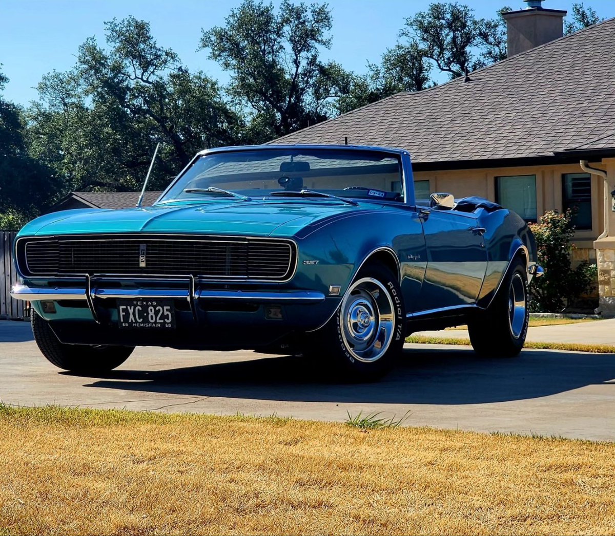 gearhead1014's tweet photo. Don't care if it's over 100° out here in Texas, I'm still going for a ride. #68rsvert #68camaro #rallysport #1stgencamaro https://t.co/PySZUuw64l
