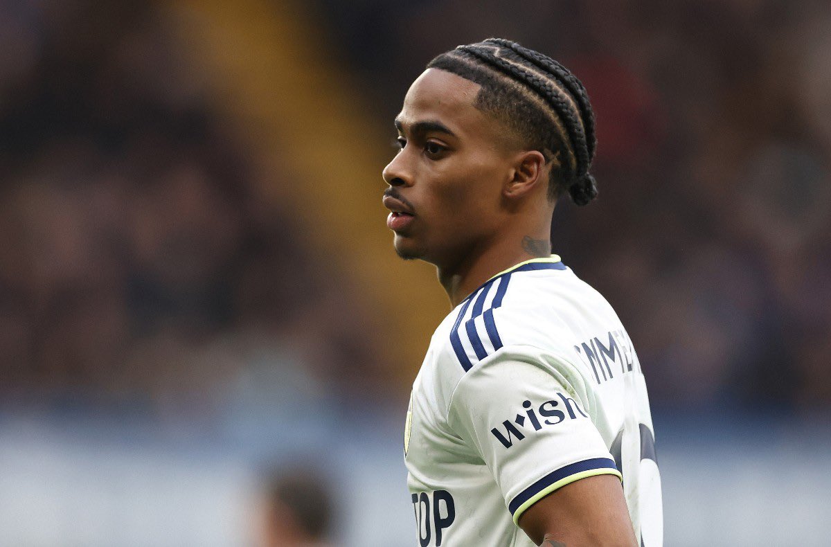 secondtierpod's tweet photo. Daniel Farke expects to lose Crysencio Summerville and Willy Gnonto before the transfer window closes.

(Via: @footyinsider247)

#LUFC https://t.co/0qoGMYKF2c