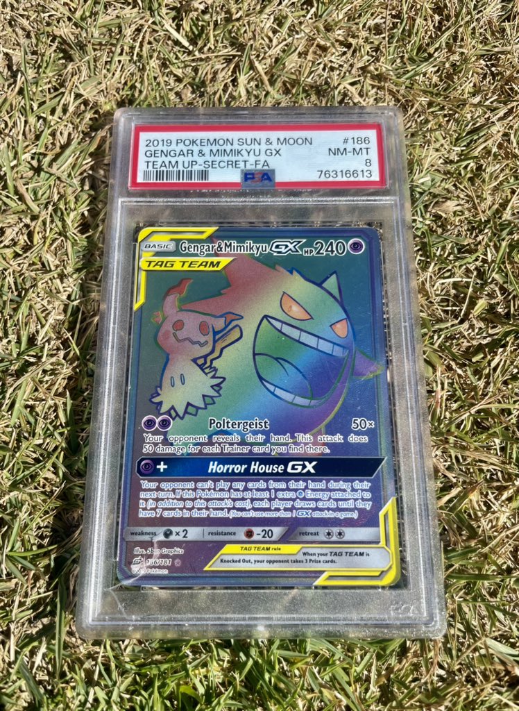 kirtyninja's tweet photo. 15 cards til master set 🌈 #PokemonTCG https://t.co/ZQ6VHLYSjM