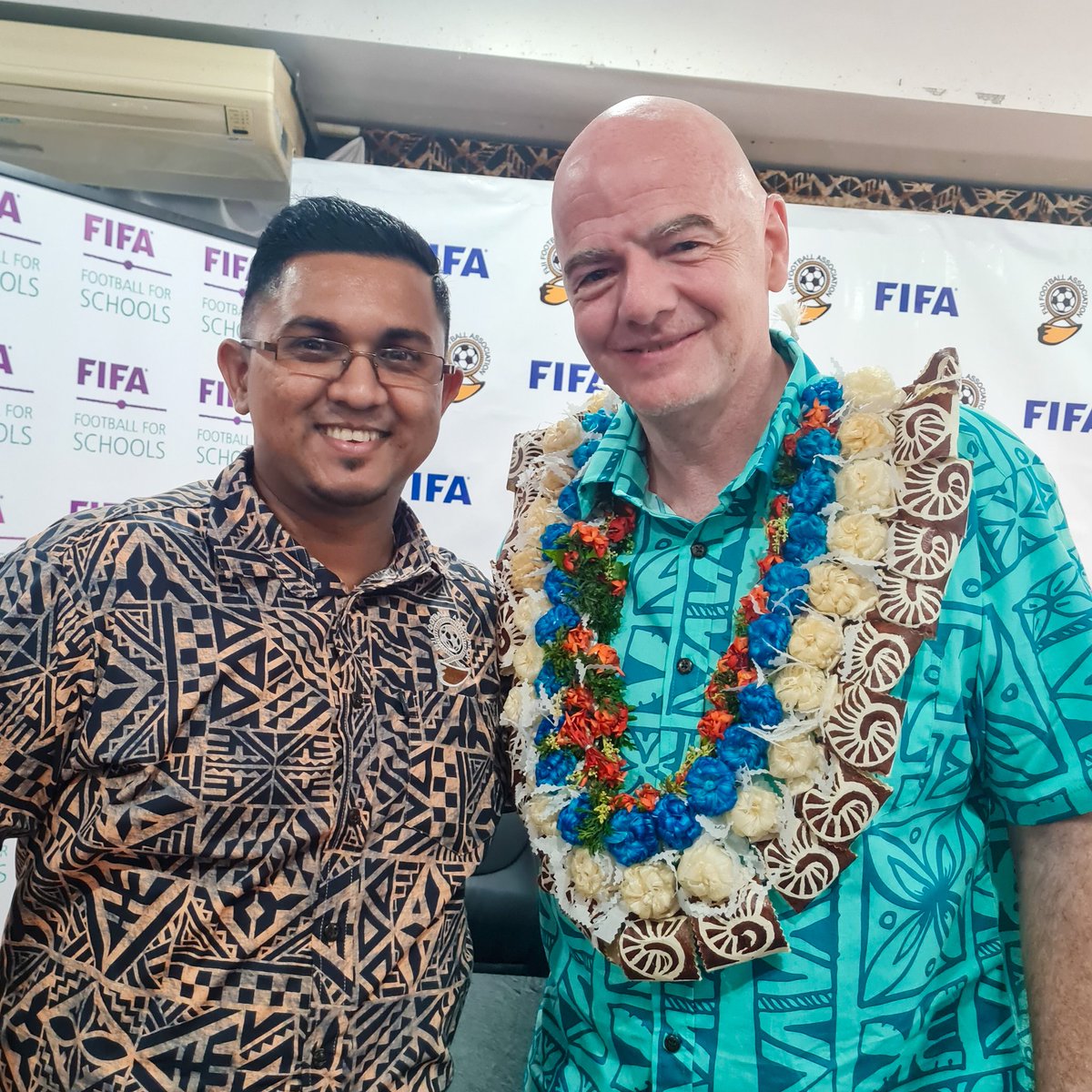 Honoured to have had the opportunity to meet the driving force behind the world's most beloved sport, Mr. Gianni Infantino; The FIFA President. ⚽🤝 

#FootballUnitesTheWorld
