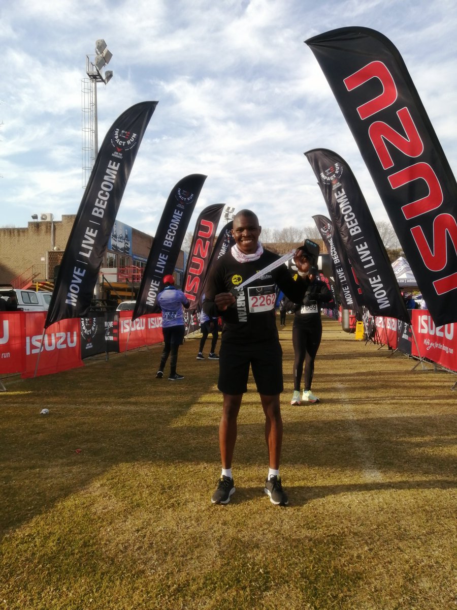 Zakes_Mda's tweet photo. "Hold the vision, trust the process."
@movethenation Half Marathon 21.1km 2:09:45 ✊🏾
@thandymatlaila delivered 👌🏾
#SaturdayService #FitnessMotivation #FetchYourBody2023 #MDAPersonalTrainer #DareToBeDifferent #MoveTheNation #ImpactRun #BudgetInsurancexRunningWithSoleAC https://t.co/OBCvsQEgJc
