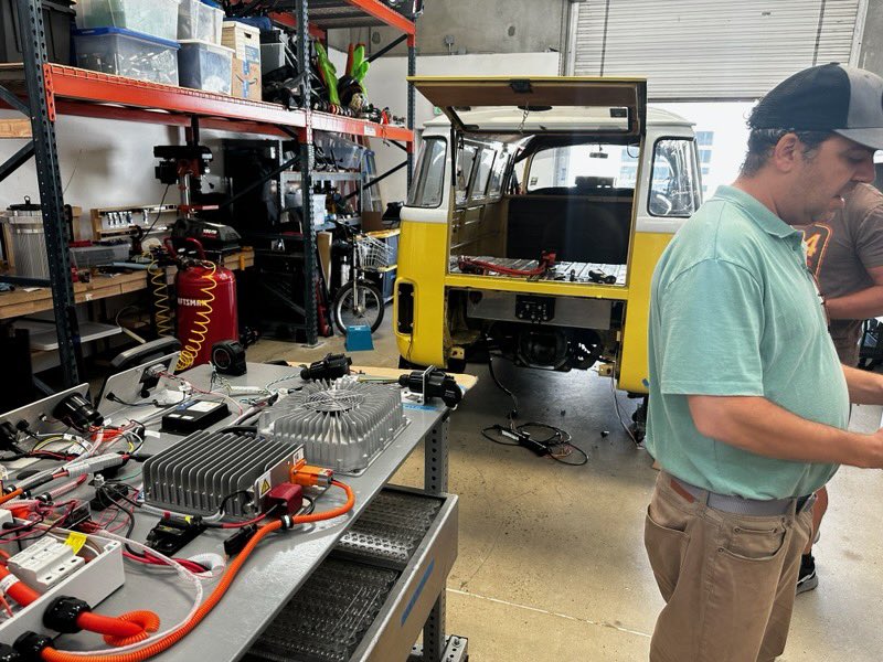 own1996x's tweet image. VW Bus conversion at EV-LC (EV Learning Center) in San Marcos, CA