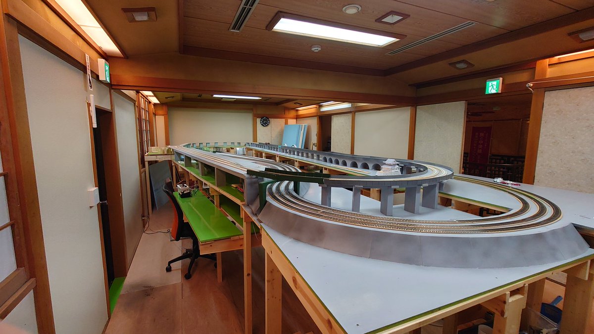 甲府モデルの店 パンケーキコンテナ tweet media